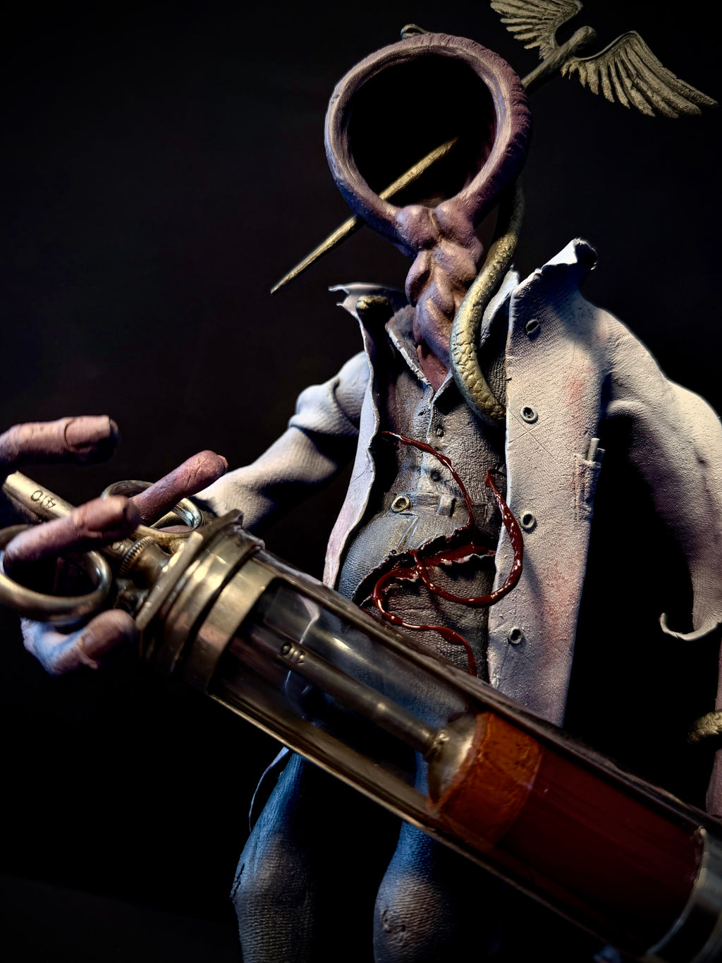 DEVIS POUR UNE FIGURINE SUR MESURE